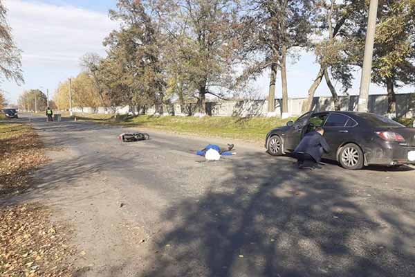 У Пирятині водій молоковоза смертельно травмував мопедиста У Пирятині водій молоковоза смертельно травмував мопедиста