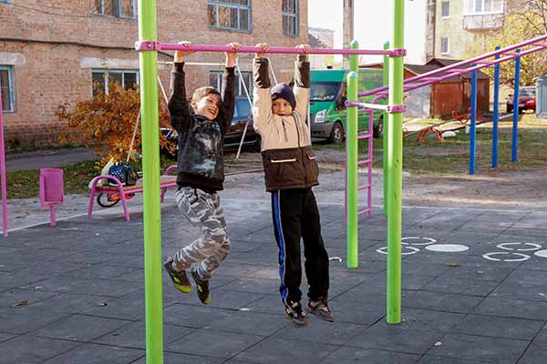 На Полтавщині встановили перші 13 майданчиків На Полтавщині встановили перші 13 майданчиків