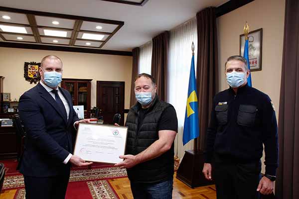 Полтавська область отримала три пожежні автомобілі з Шотландії