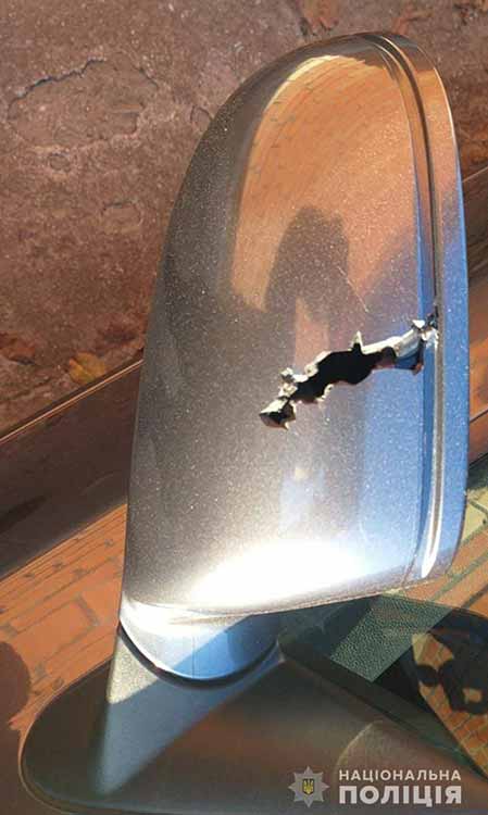 У Кобеляках чоловіку кинули у двір гранату