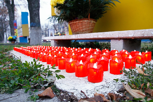 У Полтаві відзначили День Гідності і Свободи У Полтаві відзначили День Гідності і Свободи