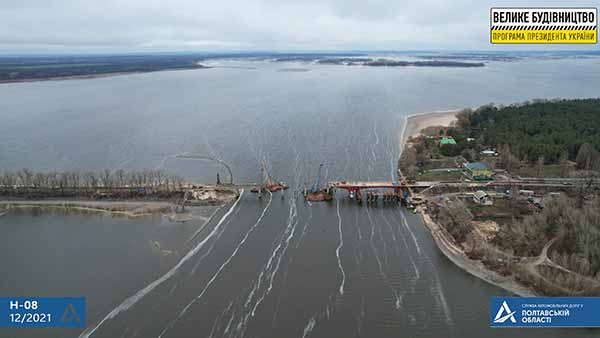 На Полтавщині ремонтують старий міст через річку Сула