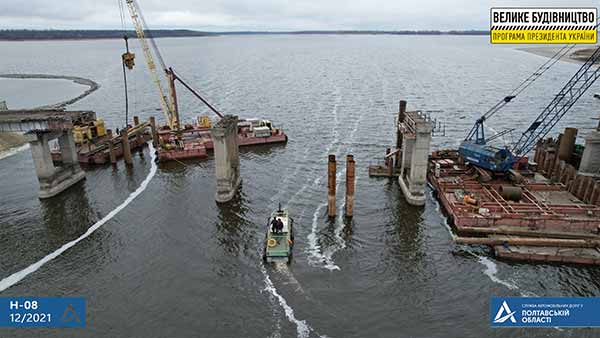 На Полтавщині ремонтують старий міст через річку Сула