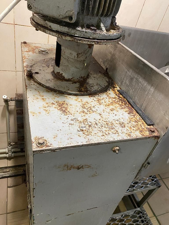 Антисанітарія на молокопереробному підприємстві у Біликах