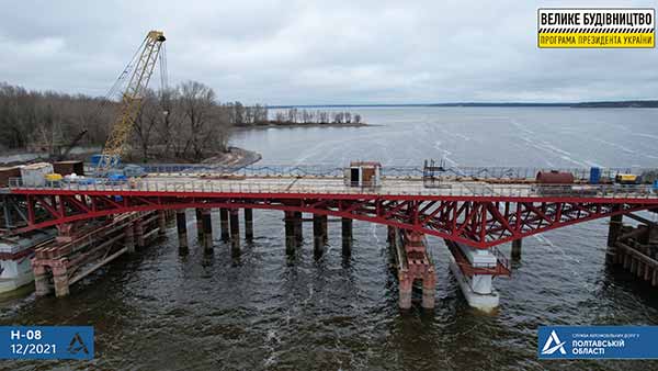 На Полтавщині ремонтують старий міст через річку Сула