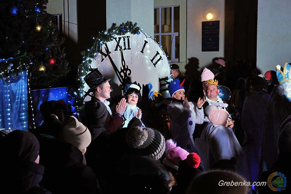 У Гребінці засяяла новорічна ялинка