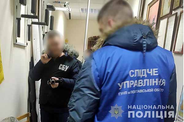 На Полтавщині затримали військового комісара на хабарі