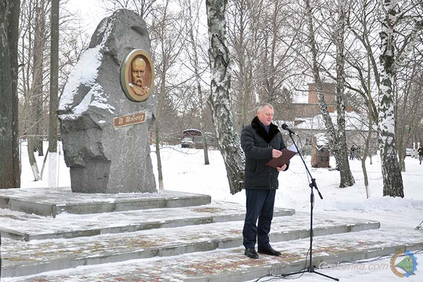 У Гребінці з нагоди Дня Соборності України відбулося покладання квітів