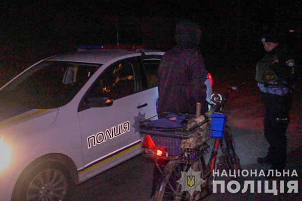 правоохоронці перевірили понад 800 транспортних засобів