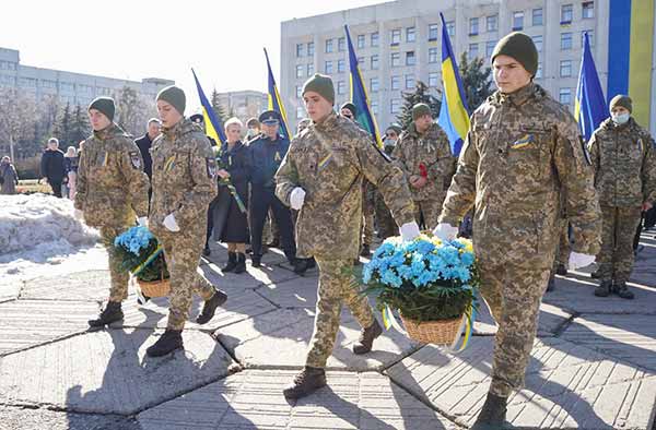 ритуальний церемоніал, хода пам’яті, віче «З Україною назавжди!»