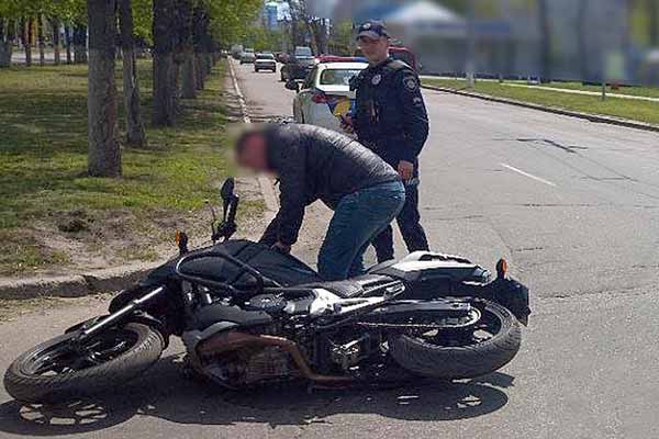 На Полтавщині трапилася ДТП з мотоциклом