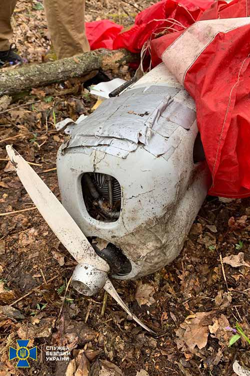 Безпілотник «Орлан-10», що знайшли у лісосмузі на Полтавщині