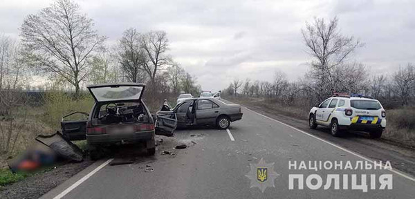 На Полтавщині поліція встановлює обставини ДТП, в якій загинув водій