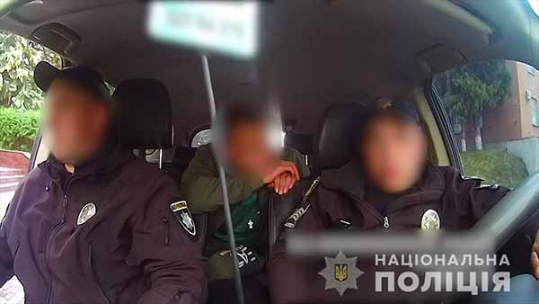 На Полтавщині п'яний водій пропонував поліцейським хабаря