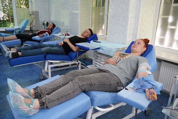 Почесних донорів Полтавщини привітали з професійним святом