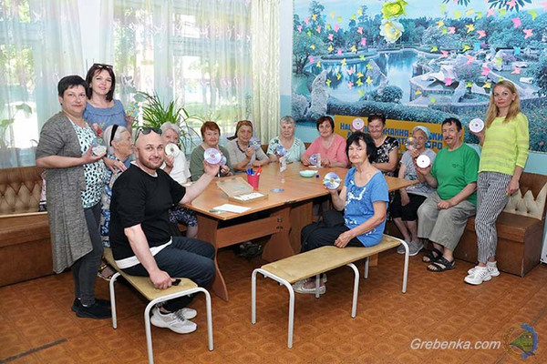 У Гребінці організували чаювання та майстер - клас до Дня друзів