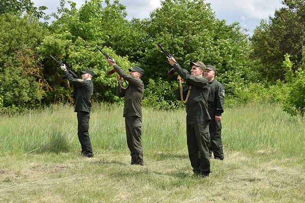 Пирятинщина попрощалася з 21-річним Ярославом Семененком