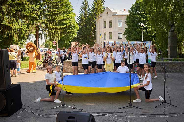 Благодійний ярмарок у Гребінці на підтримку ЗСУ