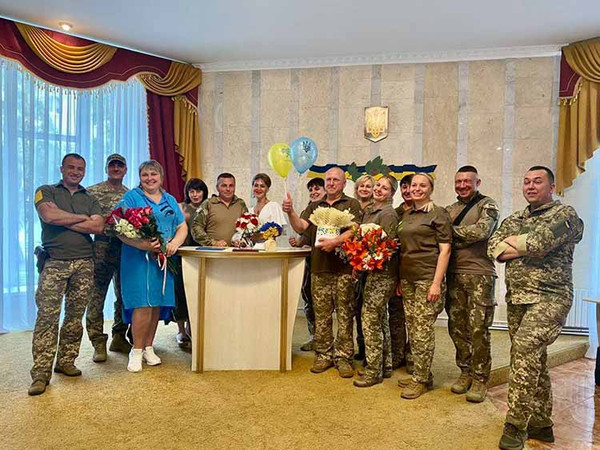 У День родини на Полтавщині побралися 55 пар закоханих