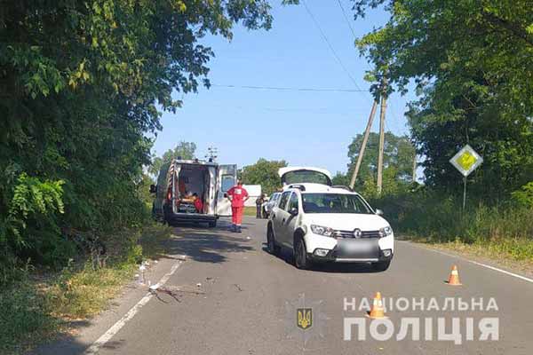 На Полтавщині автомобіль збив 13-річного мопедиста