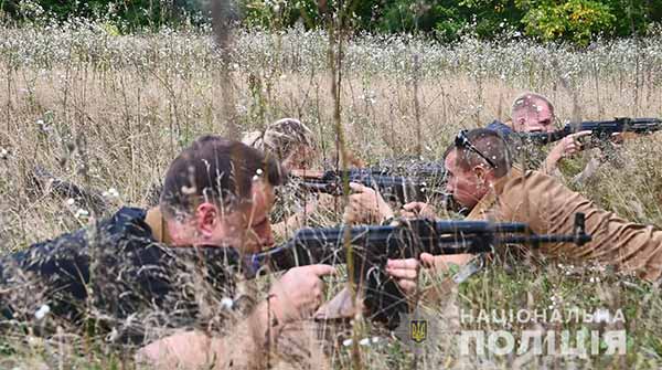 На Полтавщині жителів області навчають стрілецькій справі