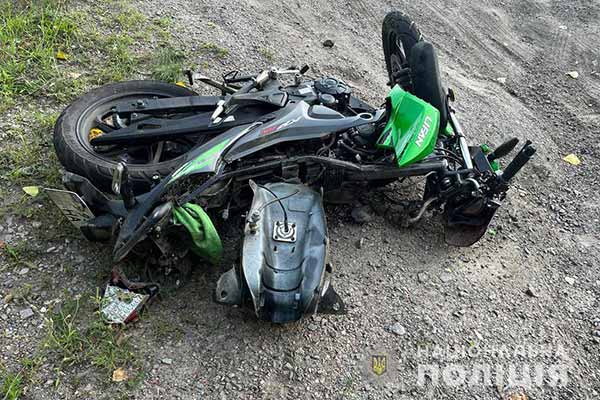 На Полтавщині поліцейські розслідують обставини ДТП, в якій травмувався мотоцикліст