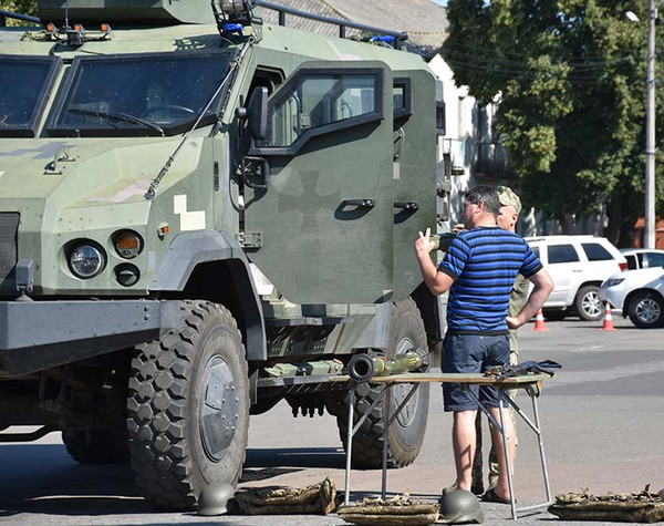 У Пирятині відбувся захід із популяризації військової служби