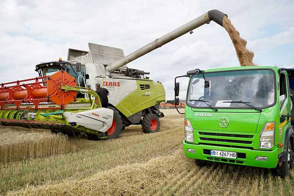 На Полтавщині тривають жнива