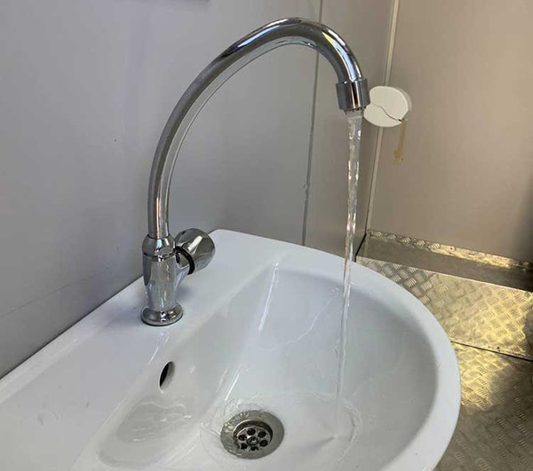 У Пирятині в центрі міста запрацювала модульна вбиральня У Пирятині в центрі міста запрацювала модульна вбиральня