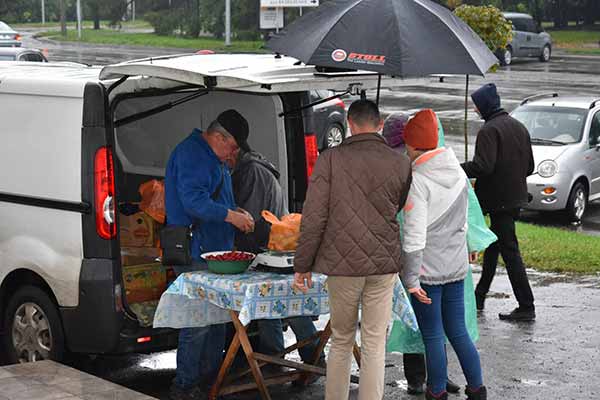 Пирятинці зібрали понад 53 тисячі гривень на авто для захисників Пирятинці зібрали понад 53 тисячі гривень на авто для захисників