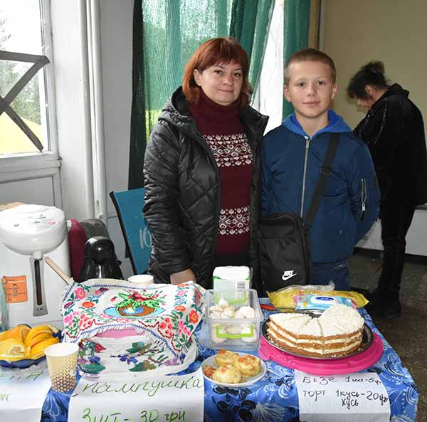 Пирятинці зібрали понад 53 тисячі гривень на авто для захисників Пирятинці зібрали понад 53 тисячі гривень на авто для захисників