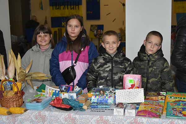 Пирятинці зібрали понад 53 тисячі гривень на авто для захисників Пирятинці зібрали понад 53 тисячі гривень на авто для захисників