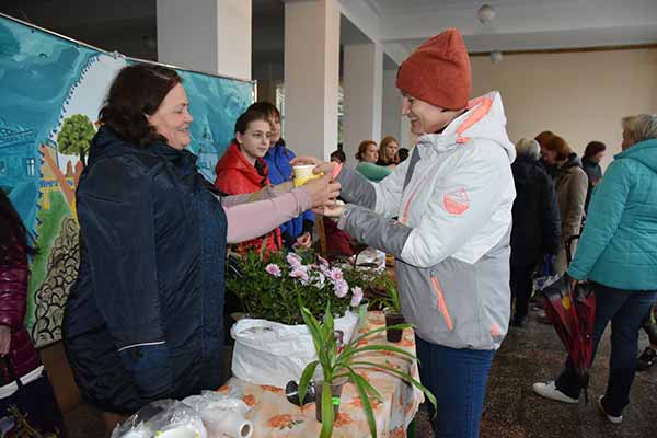 Пирятинці зібрали понад 53 тисячі гривень на авто для захисників Пирятинці зібрали понад 53 тисячі гривень на авто для захисників