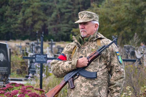 На Полтавщині в останню путь провели шістьох захисників України