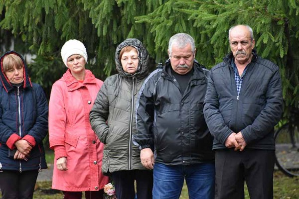 На Полтавщині в останню путь провели 30-річного захисника з Пирятинщин