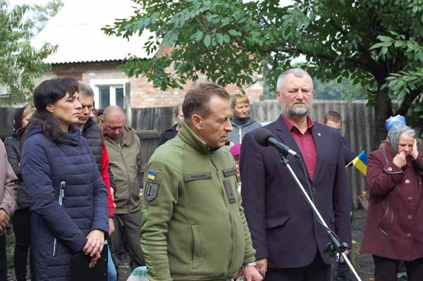 Пирятинська громада провела в останню путь ще одного солдата