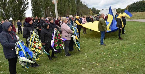 Пирятинська громада провела в останню путь ще одного солдата