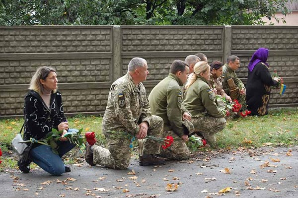 На Гребінківщині провели в останню путь мужнього воїна Р.Осіновського