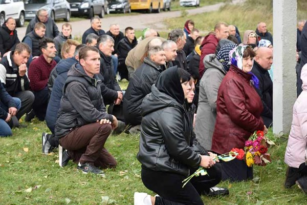 Пирятинська громада провела в останню путь ще одного солдата