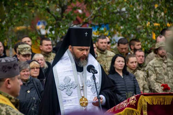 На Полтавщині в останню путь провели шістьох захисників України