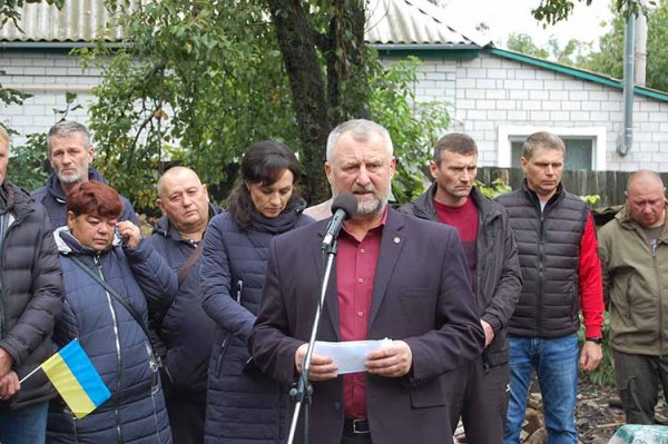 На Гребінківщині провели в останню путь мужнього воїна Р.Осіновського