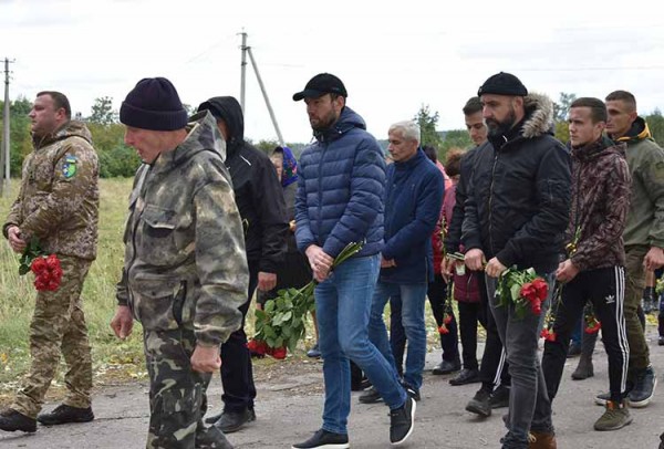 Пирятинська громада провела в останню путь ще одного солдата