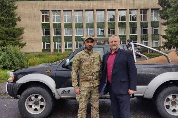Гребінківська громада допомогла купити авто для захисників