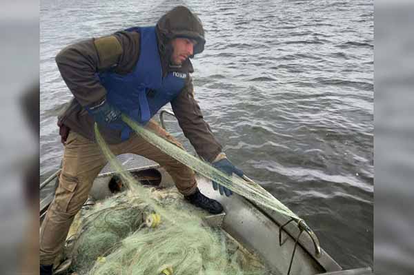 На водоймах Полтавщини вилучено кілометр браконьєрських сіток