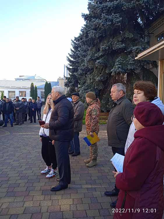 У Лубнах батькам, дружині та донці передали орден загиблого сина