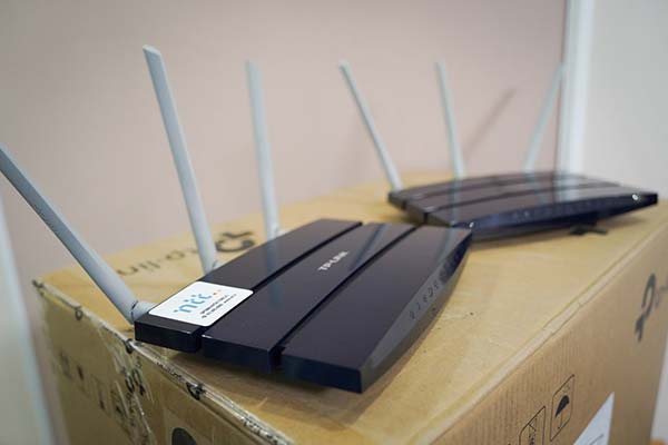 Закладам освіти Полтавщини передали нову інтернет-техніку