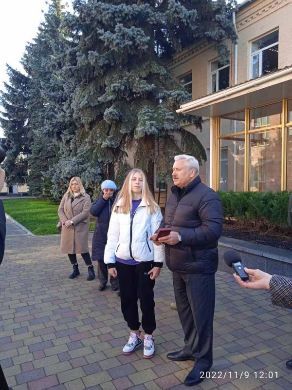 У Лубнах батькам, дружині та донці передали орден загиблого сина