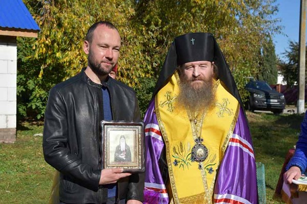 У Пирятині освятили місце під будівництво архондарика