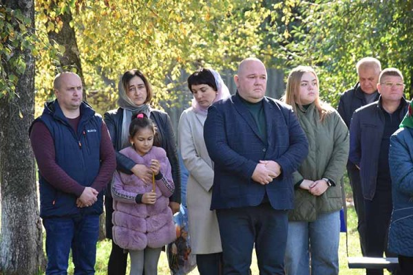 У Пирятині освятили місце під будівництво архондарика