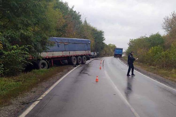 Трагічна ДТП на Полтавщині: зіткнулися дві вантажівки
